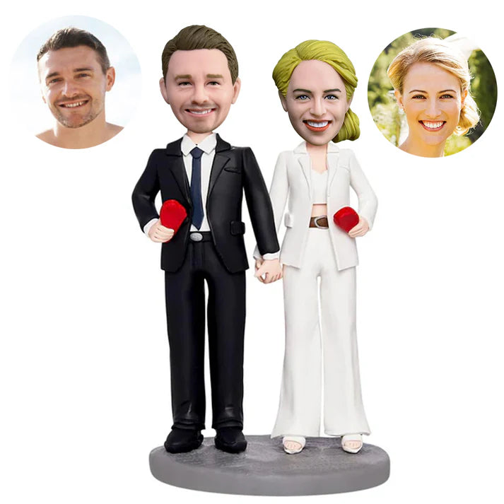 custom wedding bobbleheads bride holding bouquet