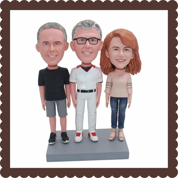 ๐จโ๐ฉโ๐ฆ Personalized Family Bobbleheads From Photo ๐