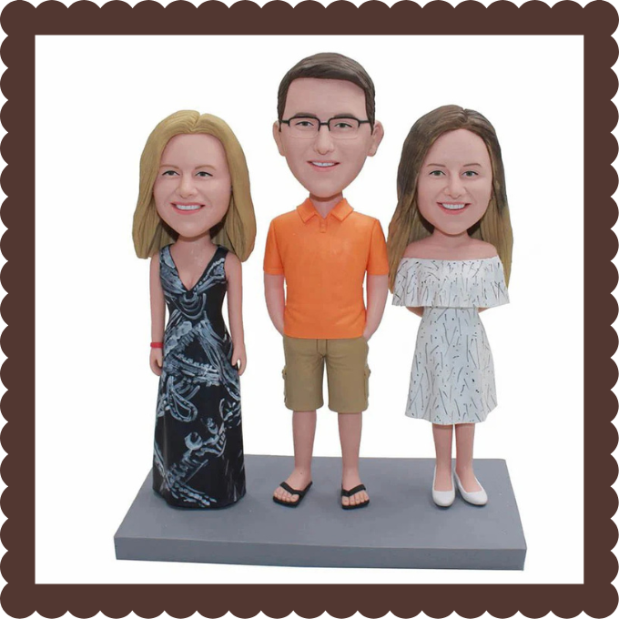 👨‍👩‍👦 Personalized Family Bobbleheads From Photo 💕